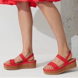 NEW ROTHY’S lightweight Red Platform Sandals size 8.5